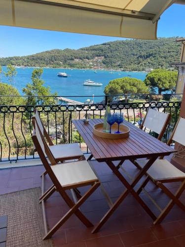La Casetta di Riccardo Terrace Sea View in Portovenere, Italy