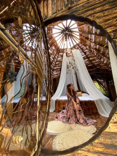 Glamping Cave - carbon neutral hotel in Isnos