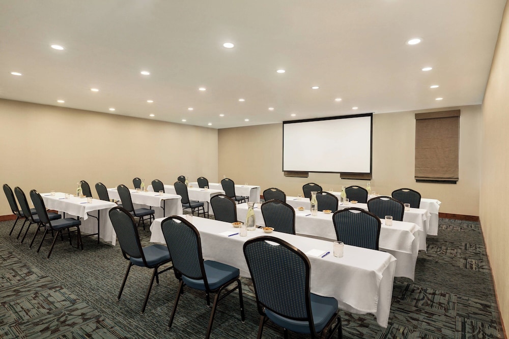 Delta Hotels by Marriott Helena Colonial - photo 36