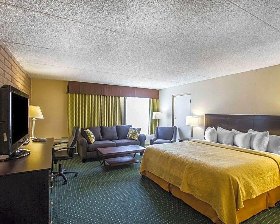 Quality Inn Sierra Vista - photo 9
