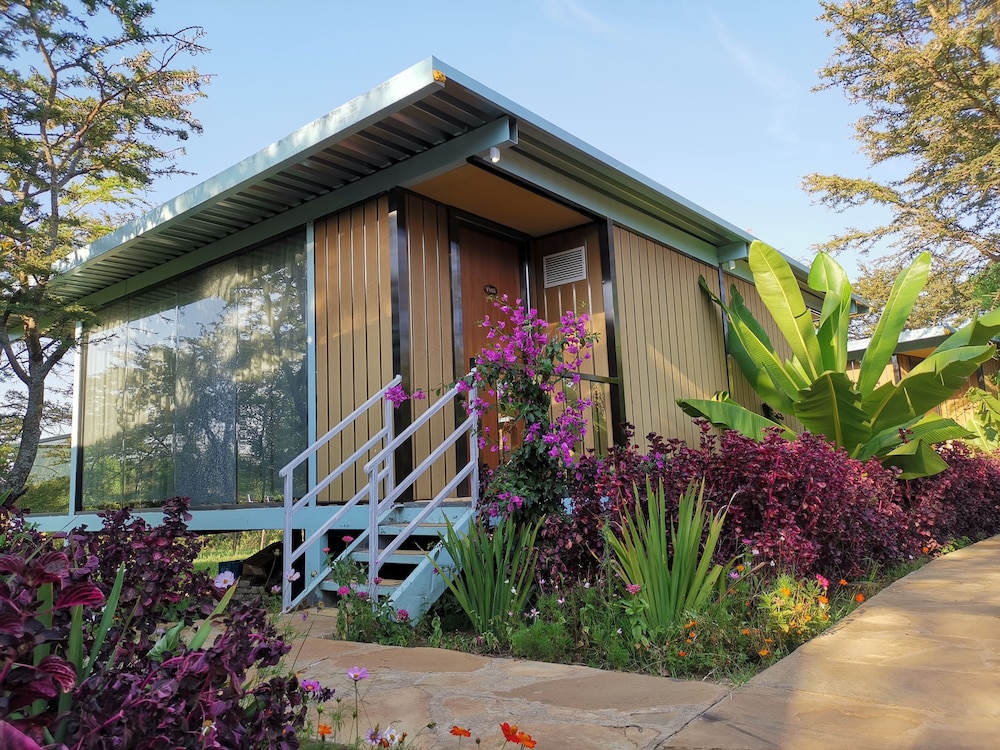 Jambo Mara Safari Lodge — 5-Star Luxury Hotel in Narok, Kenya