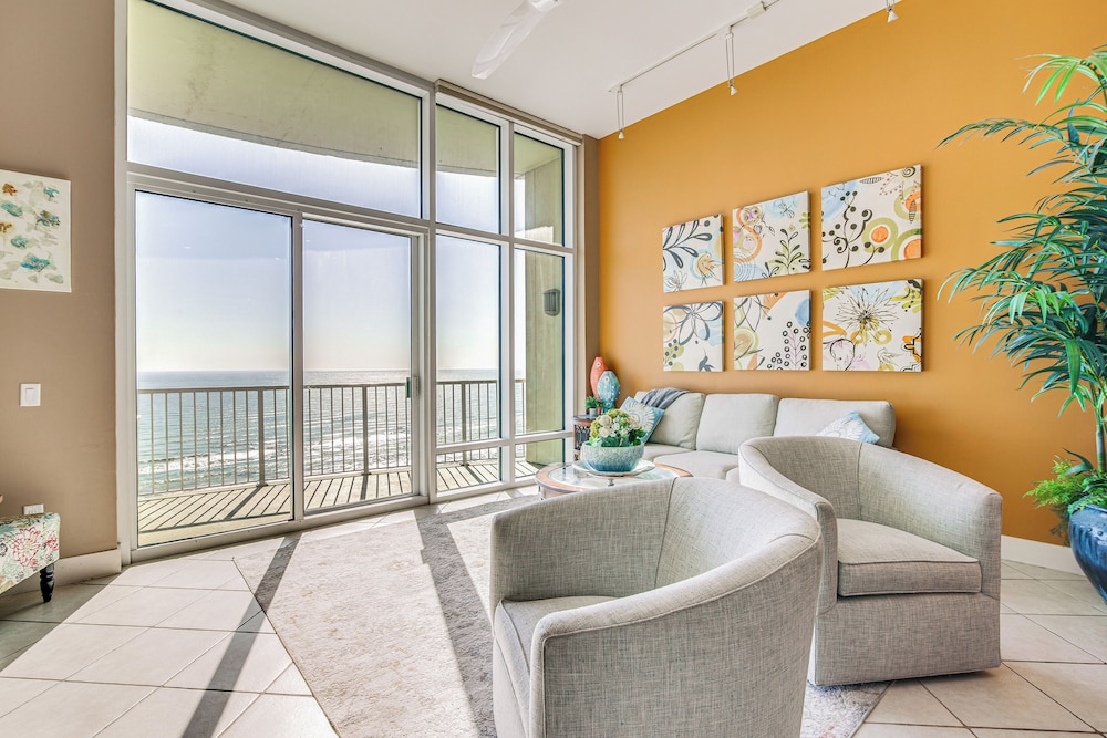 Luxe 28th floor S Tower Condo: Ocean & Spacex View in South Padre Island, United States