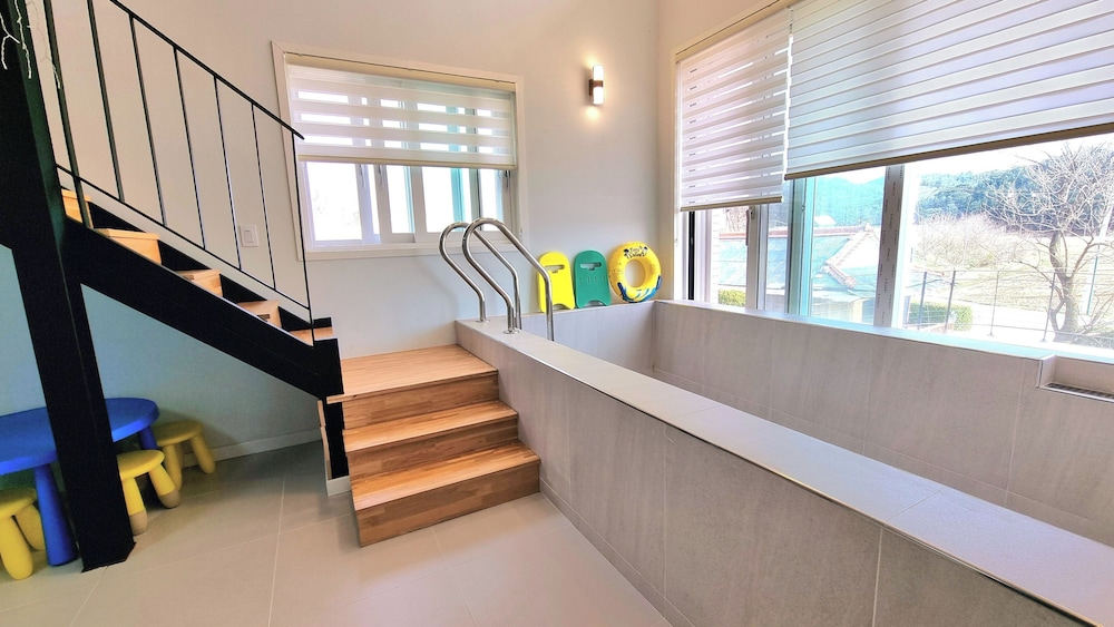 SunField - carbon neutral hotel in Unknown City