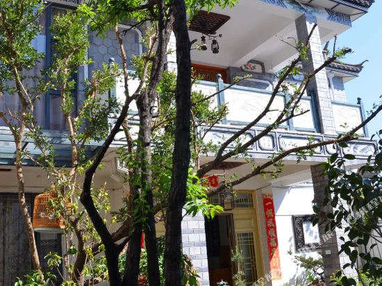 Jinyu Hotel - carbon neutral hotel in Dali