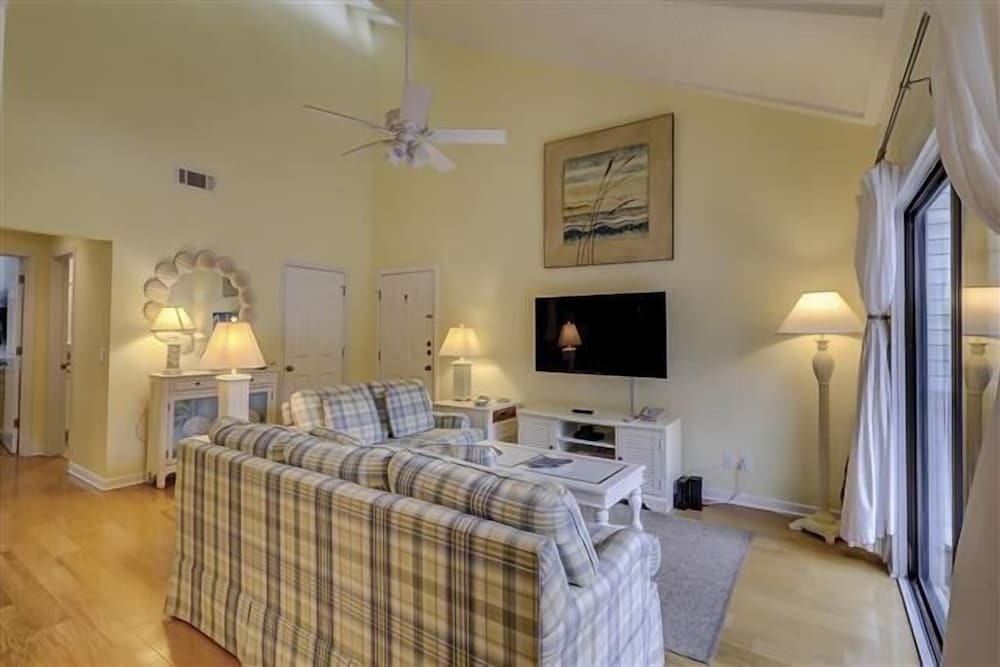 2370 Racquet Club at The Sea Pines Resort - photo 5