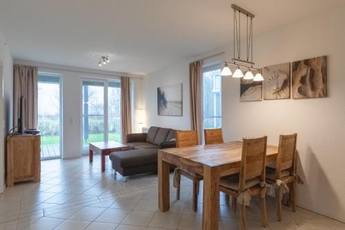 Gartendeck 522 — 4-Star Luxury Hotel in Rechlin, Germany