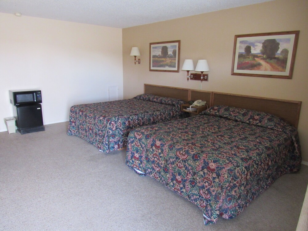 Meadowlark Inn Bridgeport - photo 5
