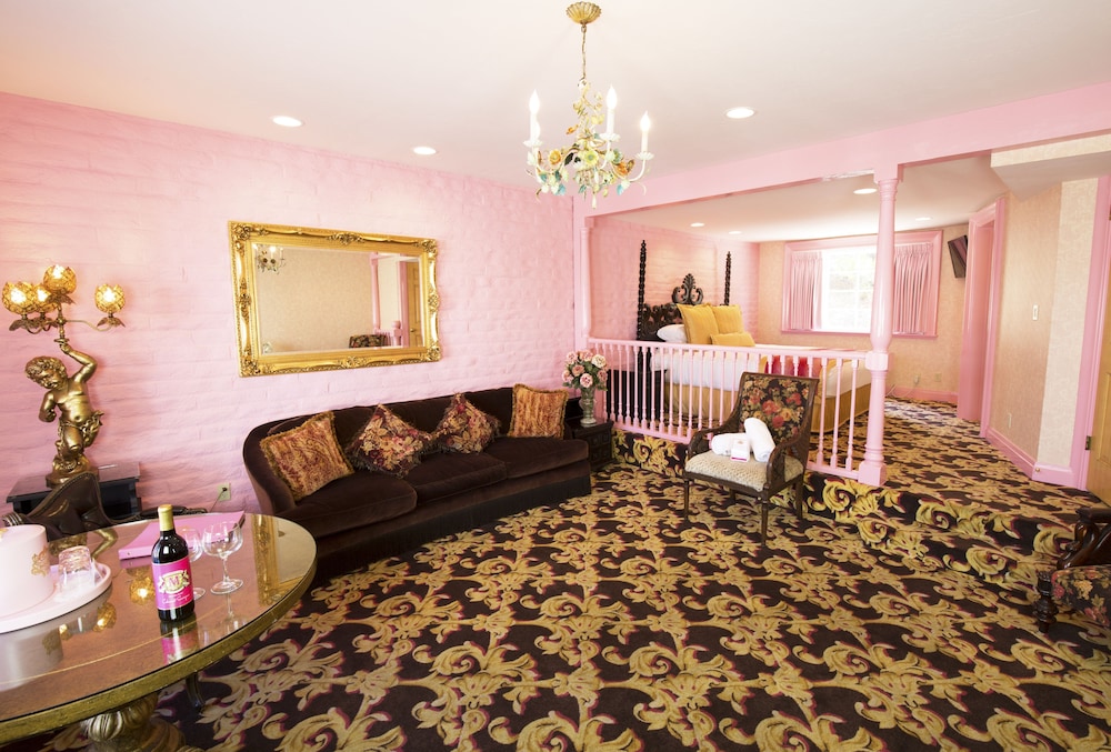 Madonna Inn - photo 136