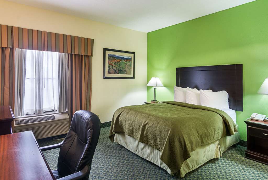 Quality Inn & Suites Harvey Chicago Southland - photo 21