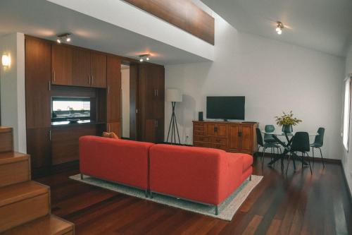 Rauls Place — 4-Star Luxury Hotel in Madalena, Portugal