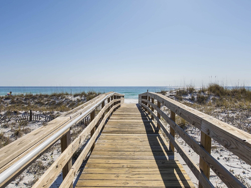The Mainsail Resort - photo 16