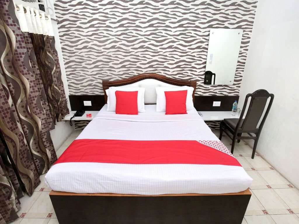 Hotel Golden Inn by Oyo Rooms