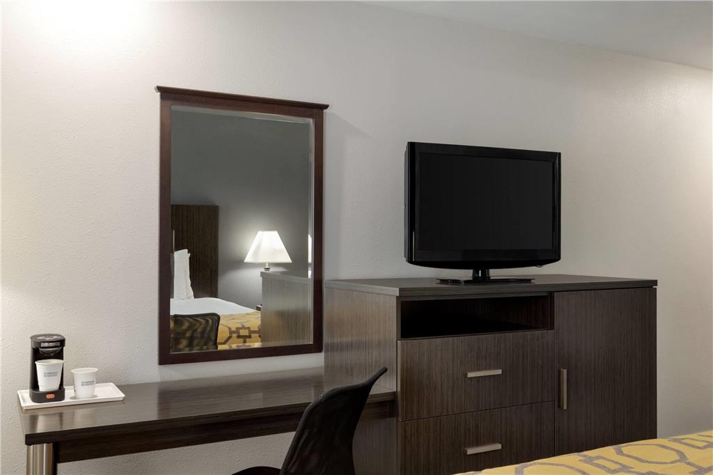 Baymont by Wyndham Branford New Haven - photo 20