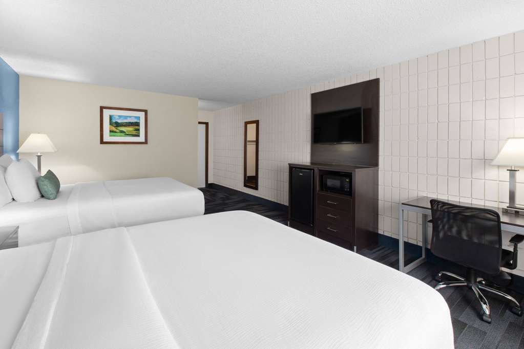 Baymont Inn and Suites by Wyndham Farmington MO - photo 20