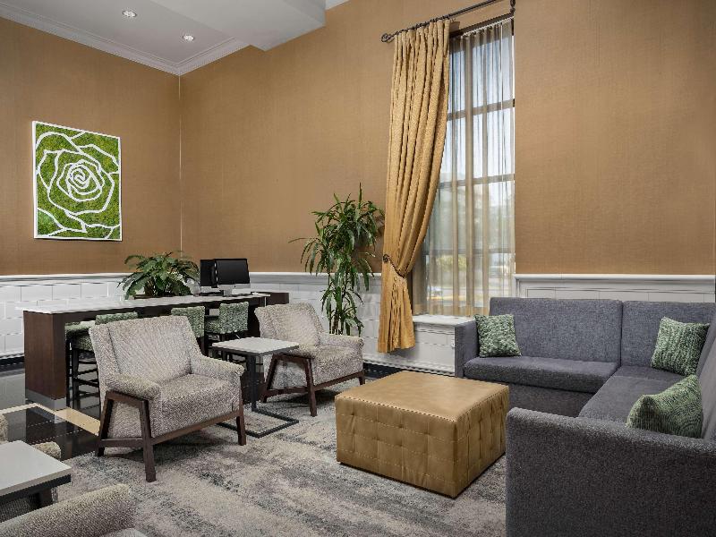 DoubleTree by Hilton Chicago O'Hare Airport Rosemont - photo 9