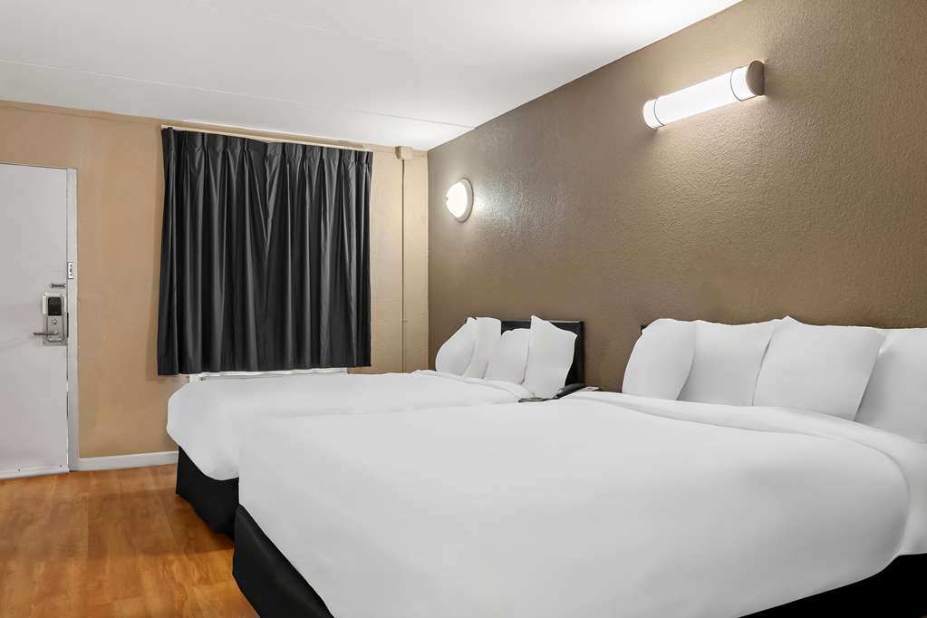 Signature Inn Danville - photo 21