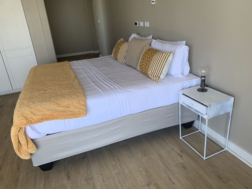 Gsm On Sunset Beach - last minute hotel in Cape Town