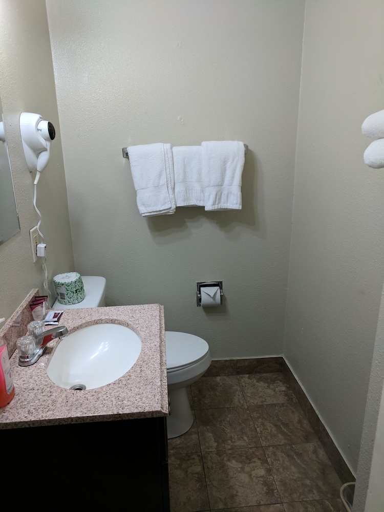 La Hacienda Motel - photo 11