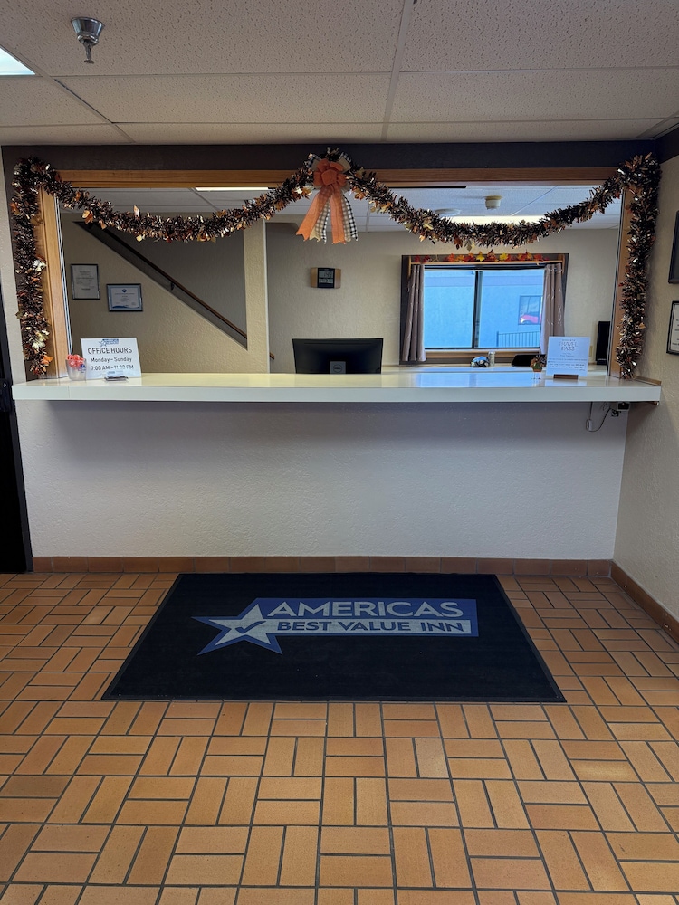 Americas Best Value Inn Torrington - photo 2