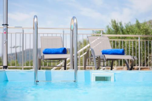 Chryselia Suites Private Pool — Unknown City — photo 2