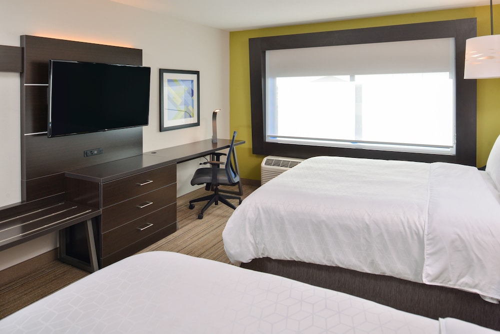Holiday Inn Express & Suites Olathe West by IHG - photo 9