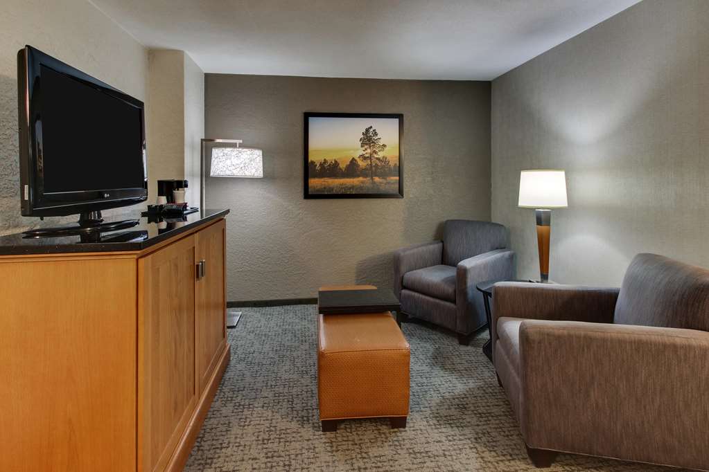 Drury Inn & Suites Phoenix Happy Valley - photo 28