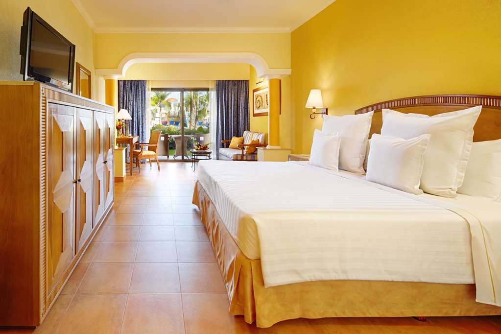 BMAYACO ROOM