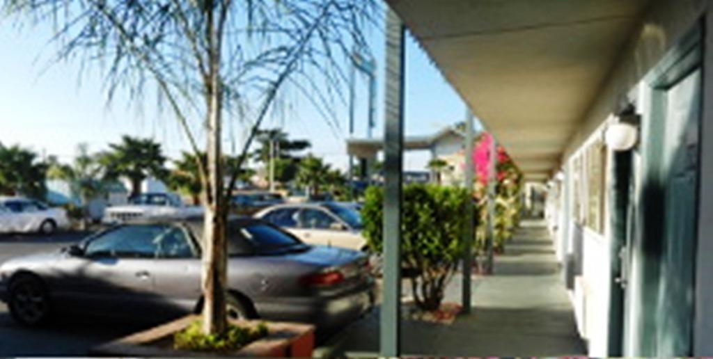 Antioch Executive Inn - photo 10