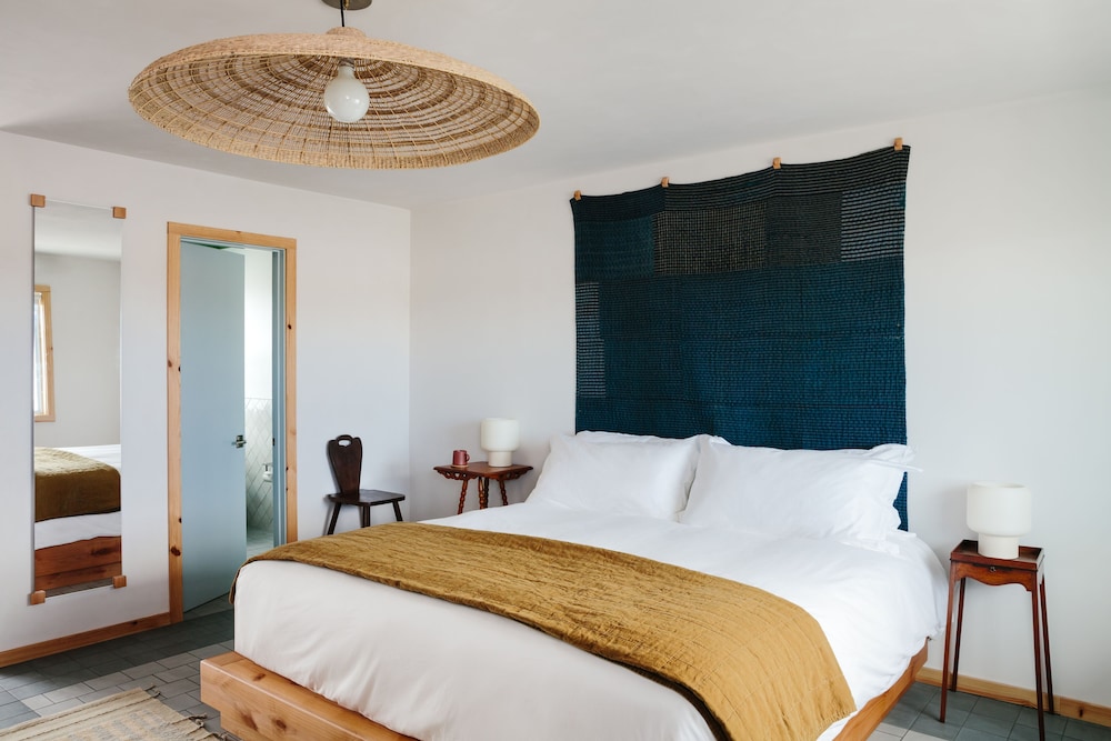 Daunt's Albatross Motel - photo 10