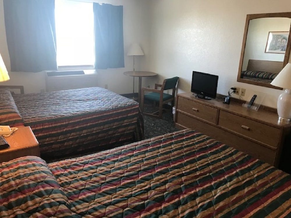 Selby Motel - photo 8