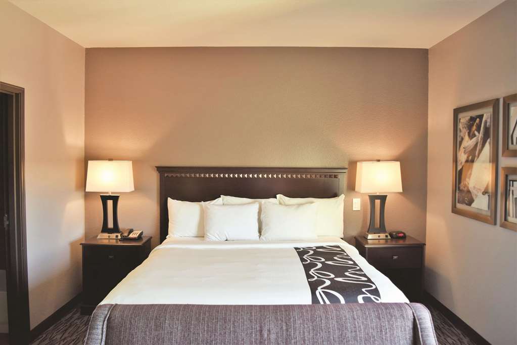 La Quinta Inn & Suites by Wyndham Abilene Mall - photo 19