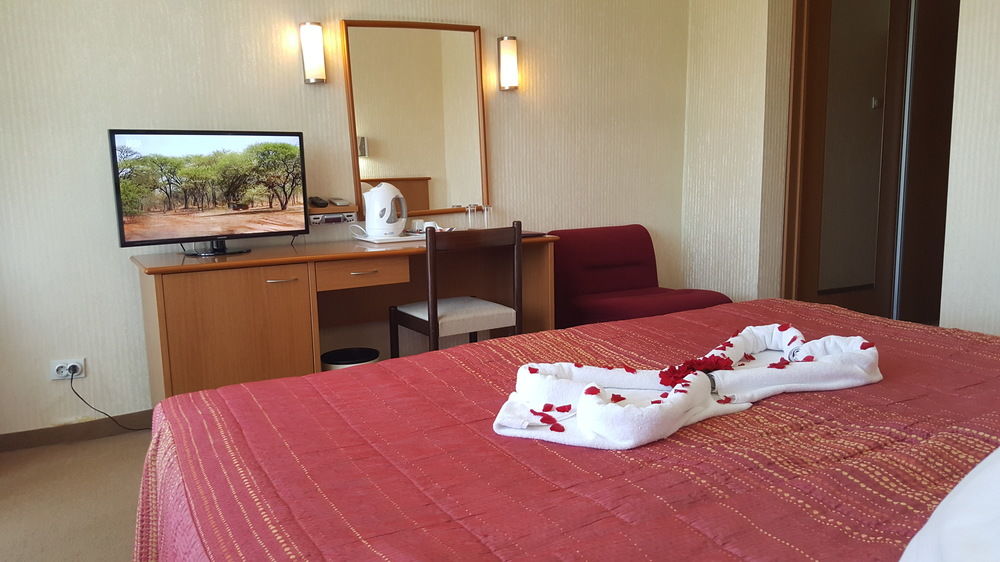 Hotel Bellevue — 4-Star Luxury Hotel in Skopje, Republic of Macedonia