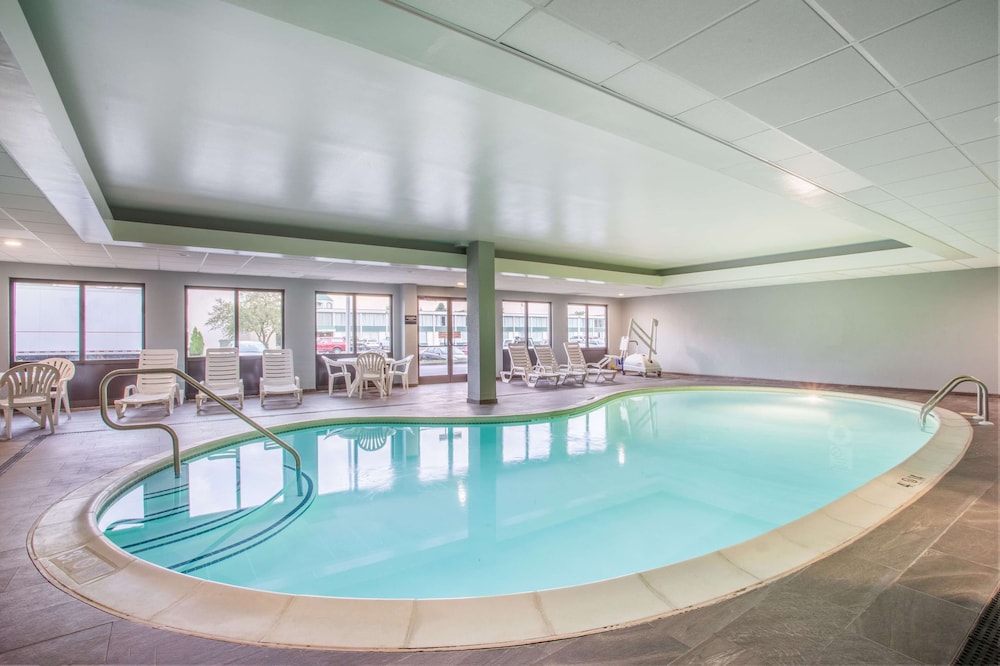 Hampton Inn Fishkill - photo 17