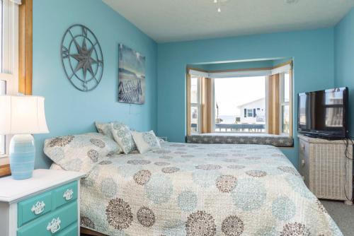 Out of the Blue by Oak Island Accommodations - photo 24