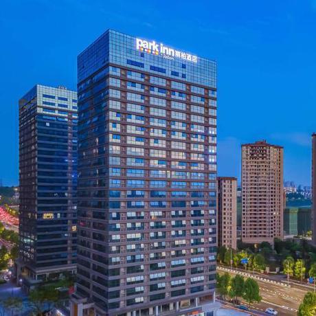 Park Inn by Radisson Chongqing Yuelai Internationa — 4-Star Luxury Hotel in Chongqing, People's Republic of China