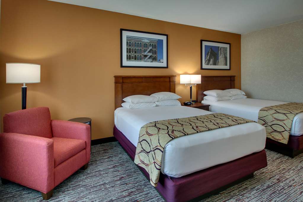 Drury Inn & Suites Findlay - photo 52