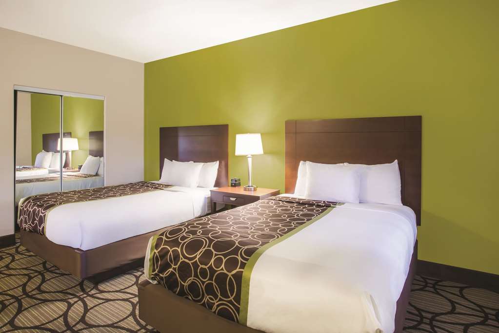 La Quinta Inn & Suites by Wyndham Conference Center Prescott - photo 27
