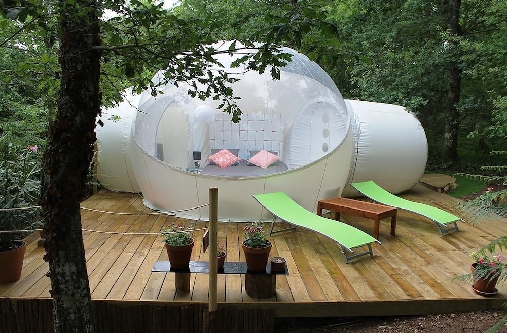Au Pays des Bulles — hotel in Montendre