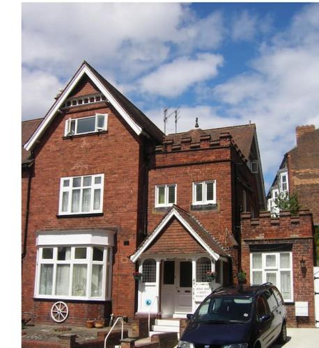 3 Studio Avenue House — 4-Star Luxury Hotel in Scarborough, United Kingdom