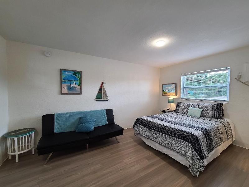 Sun Island Motel - photo 43