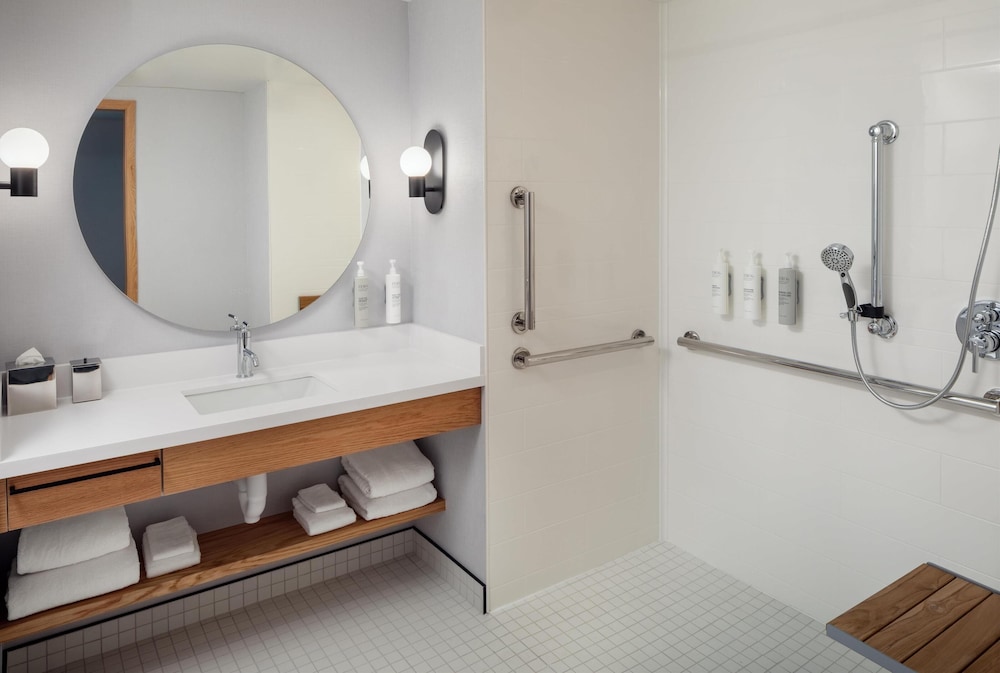 Homewood Suites by Hilton Nashville Downtown the Gulch - photo 13