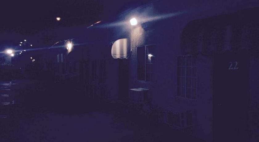 Monterey Motel - photo 17