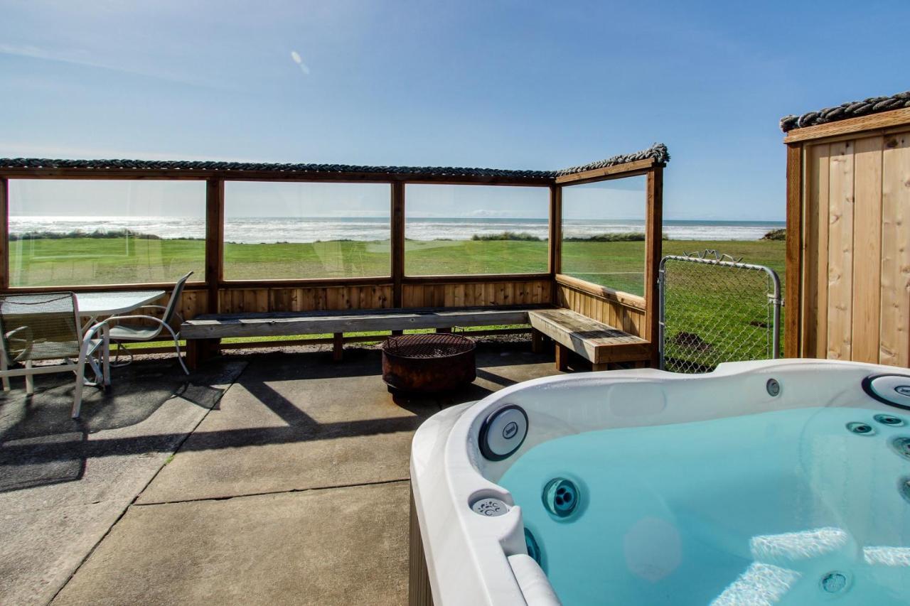 Sparkling Sands Oceanfront - carbon neutral hotel in Unknown City