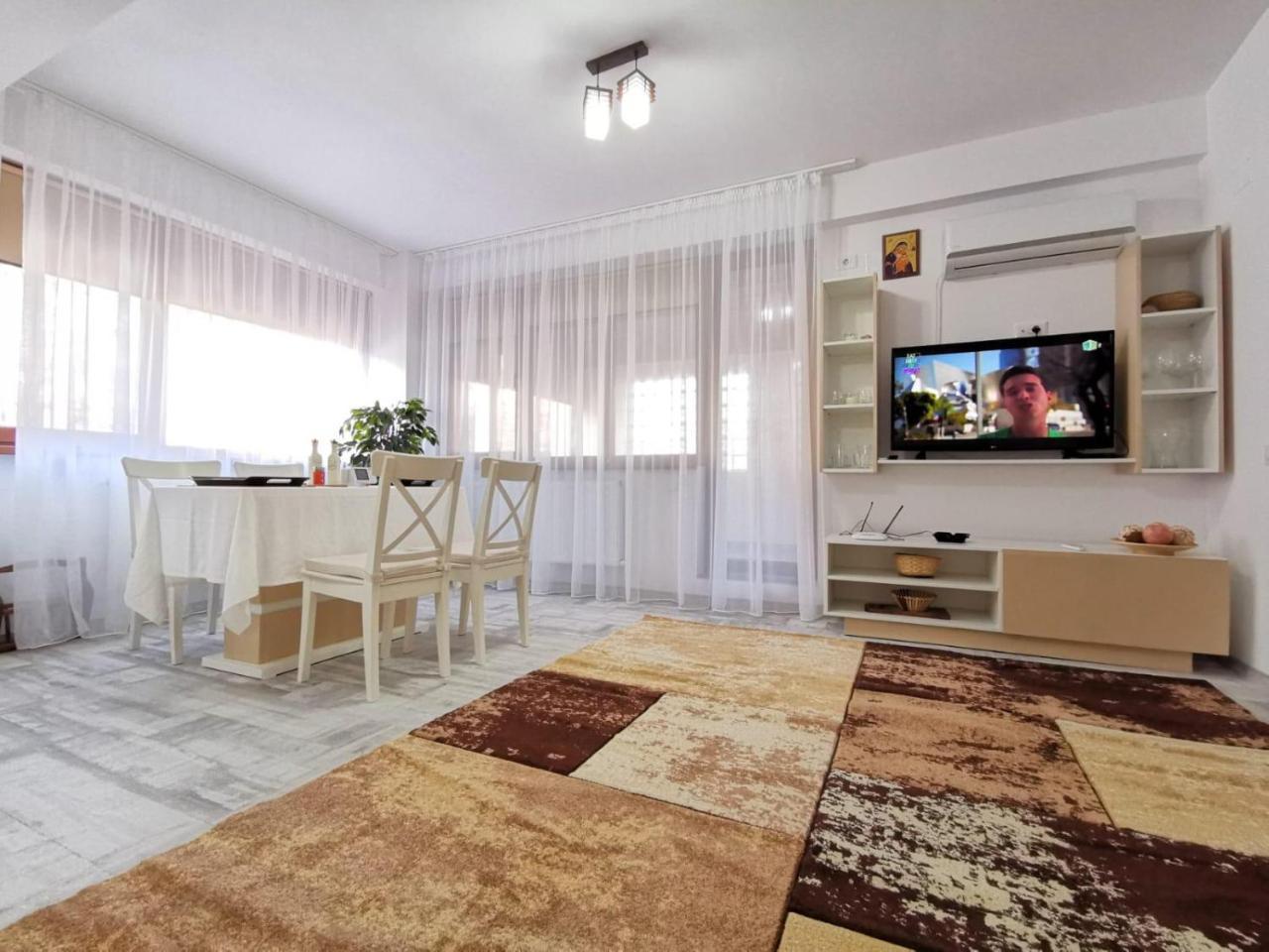 Cappuccino Apartment Brilliant Apartments — 4-Star Luxury Hotel in Constanta, Romania