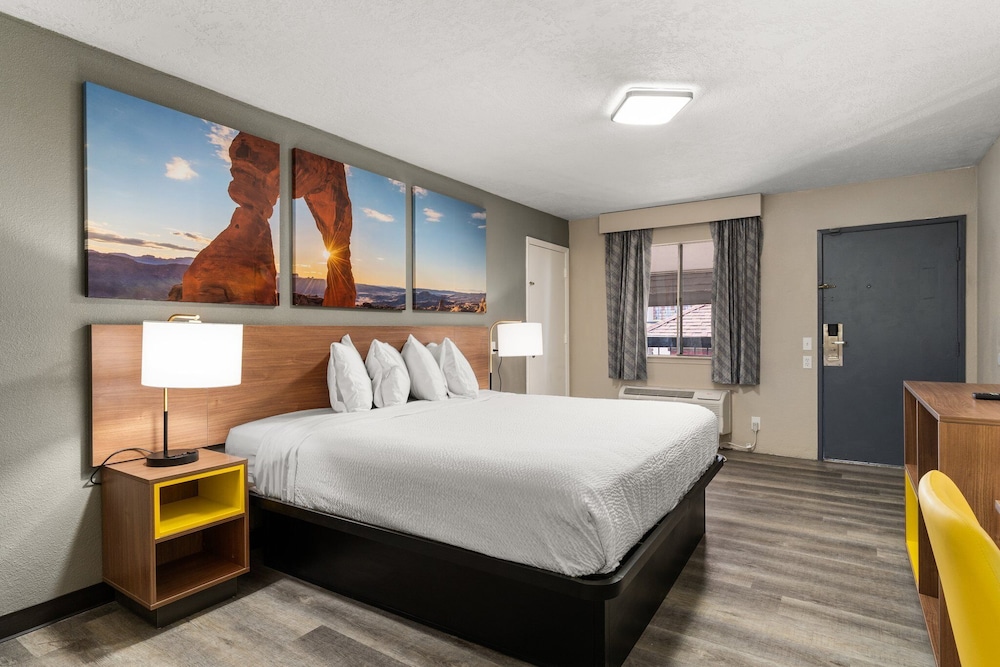 Extend A Suites Midtown Albuquerque - photo 9