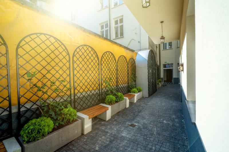 Apartments 17 Szewska — 4-Star Luxury Hotel in Krakow, Poland