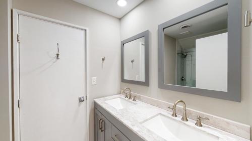 729 Queens Grant - photo 16