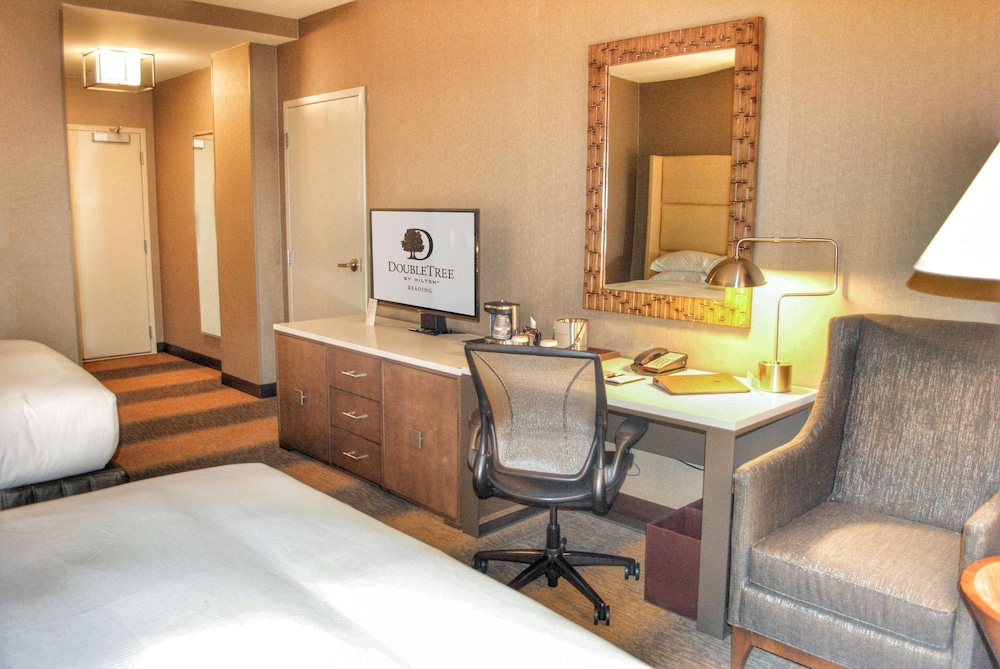 Doubletree By Hilton Reading - photo 22