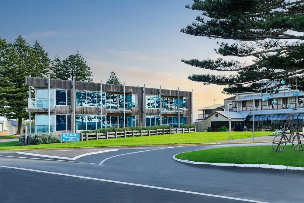 Bonnies of Beachport — 4-Star Luxury Hotel in Robe, Australia