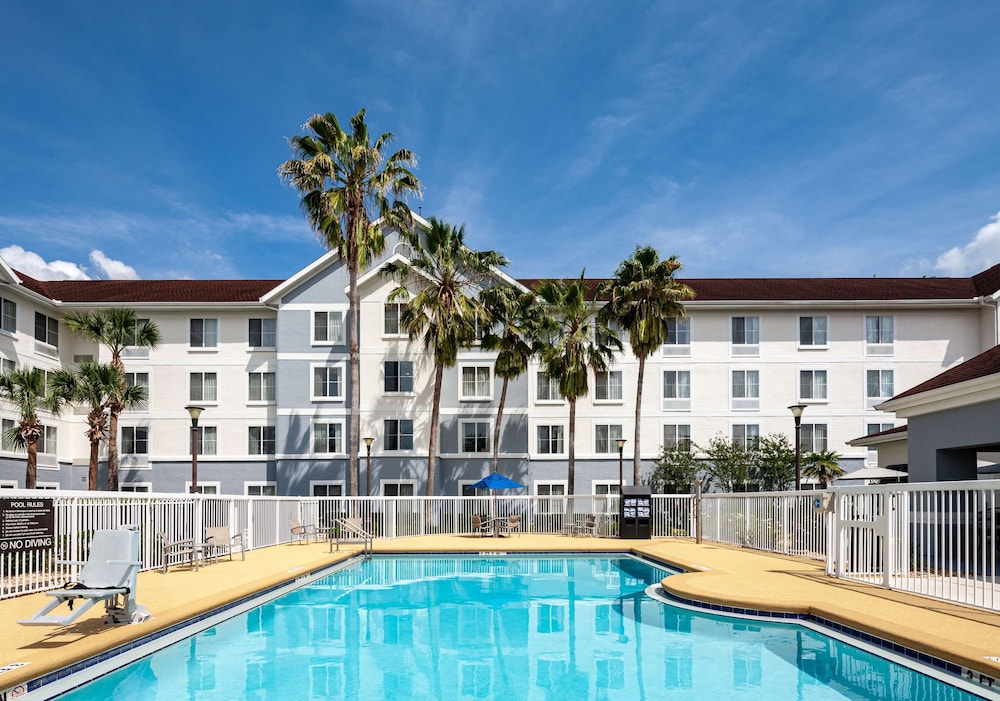 Homewood Suites By Hilton Gainesville — Gainesville
